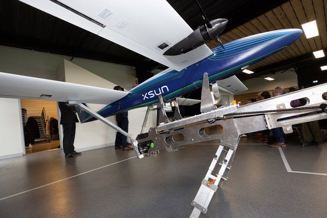 Systèmes aéronautiques Visite de l'entreprise Xsun Drône à énergie solaire