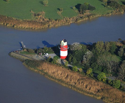 Sur l’estuaire à Cordemais : la “VILLA CHEMINÉE” de Tatzu Nishi