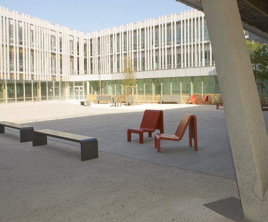 vue extérieure de la cour du lycée nort sur erdre