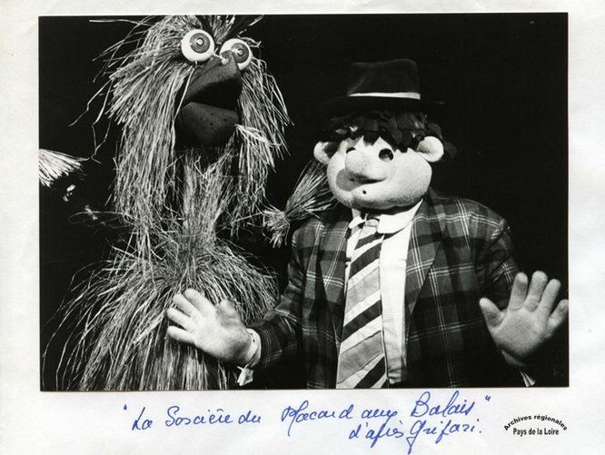 Demande de subvention présentée par la compagnie des marionnettes en 1983